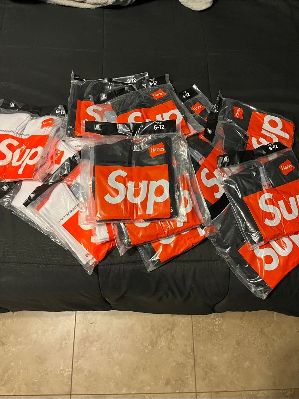 Supreme socks